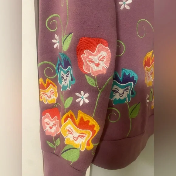 Her Universe Disney Alice in Wonderland I'm Late Flower Crewneck Size Medium - Picture 6 of 8